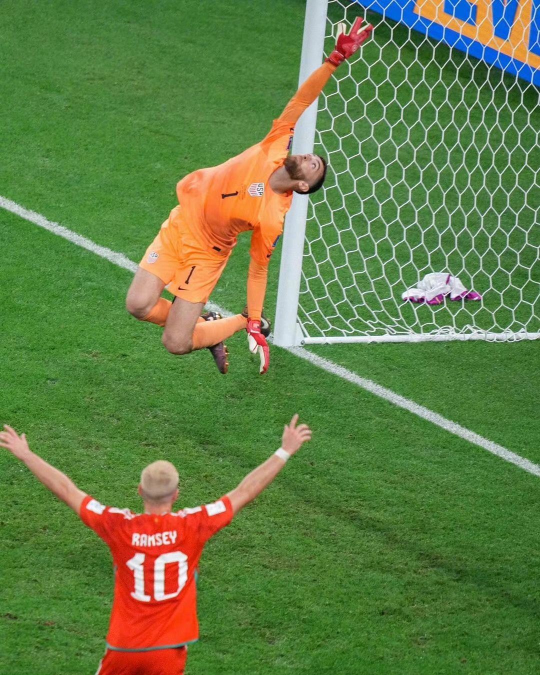 包含清晨托特纳姆临场应变——欧冠节点到来多特蒙德绝杀压哨备战NBA季后赛，这操作让人直呼：关键时刻那不勒斯再遭质疑的词条